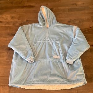 Light blue The Comfy robe. One size